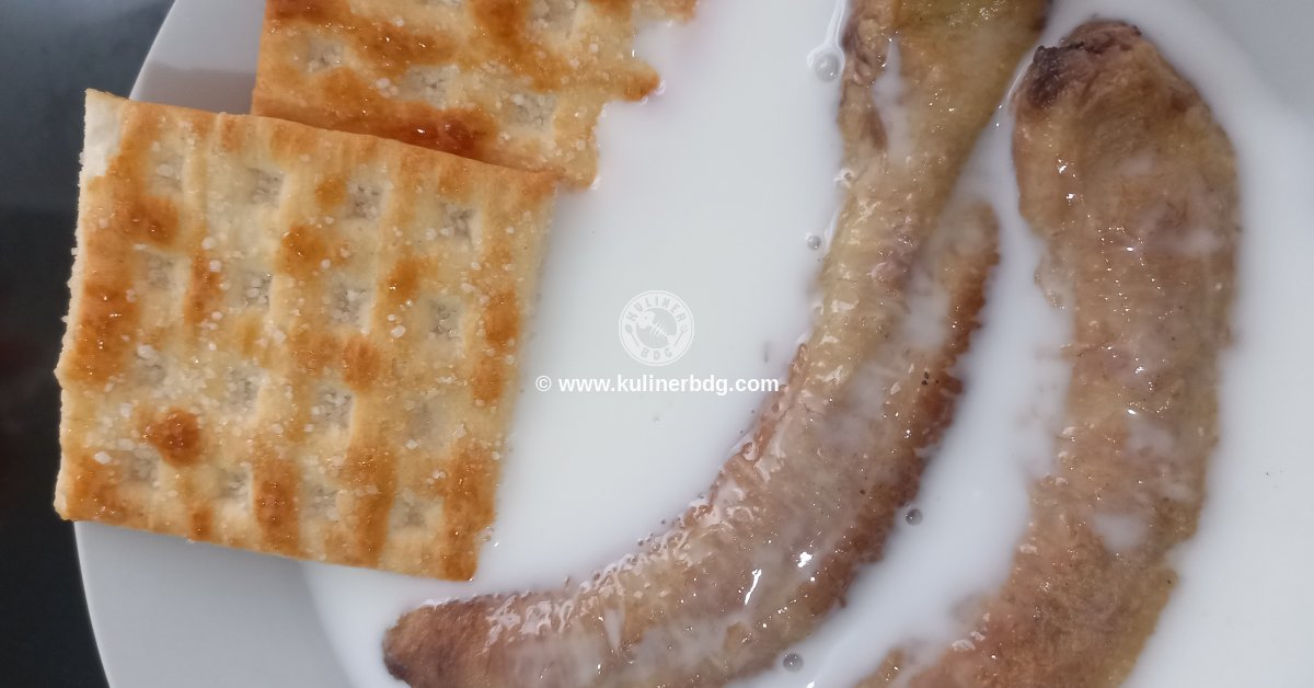 Pisang Panggang Kuah Santan ala Minangkabau